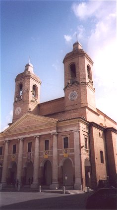 Piazza Cavour, Camerino