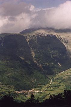 The climb up to Spino di Gualdo