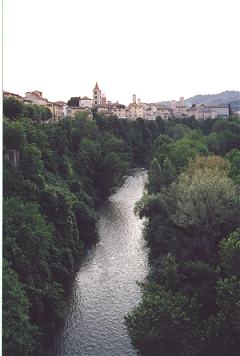 View up the Flume Tronto from the Ponte Nuovo