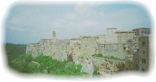 8f.jpg (Pitigliano by day)